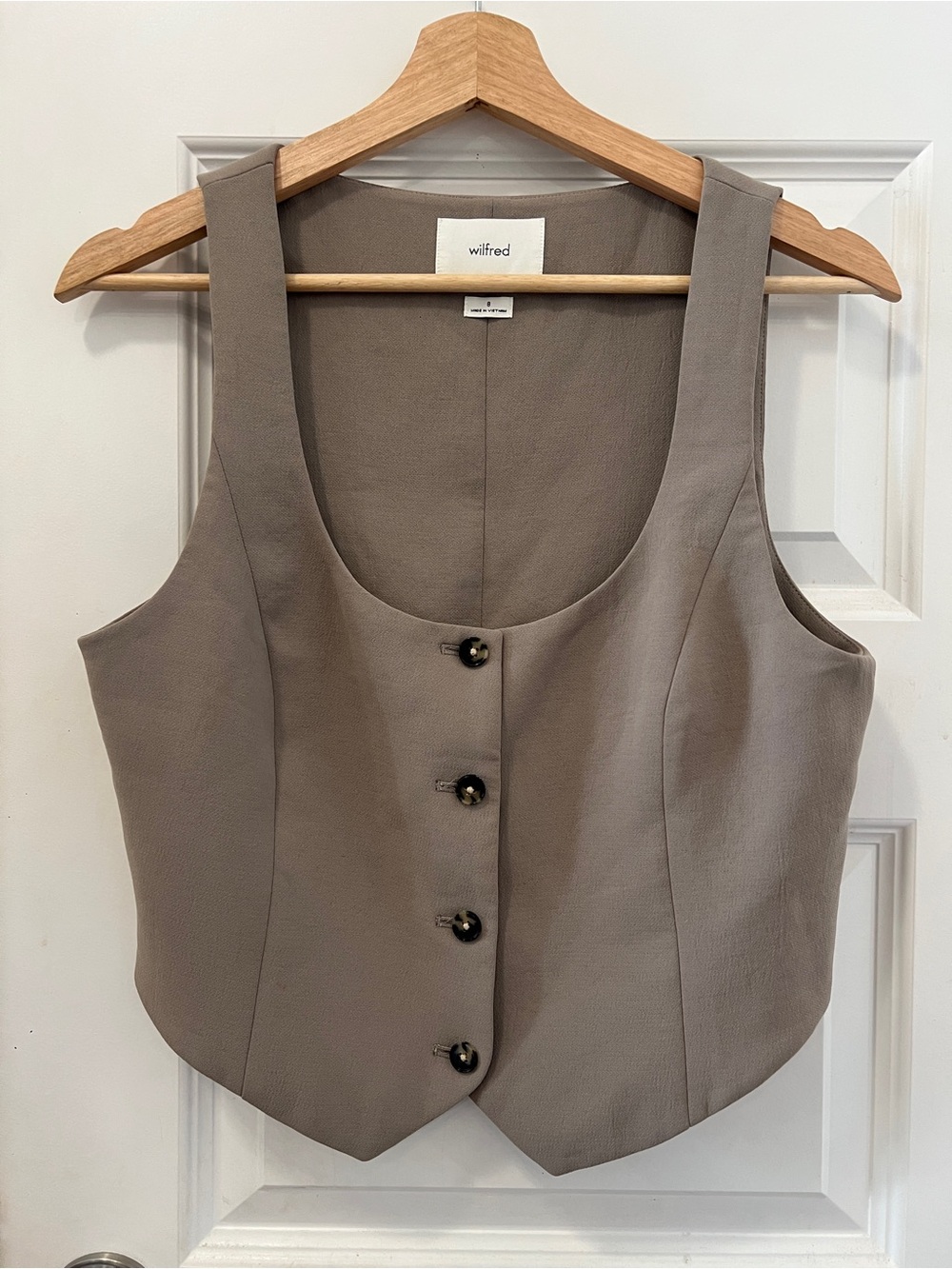Aritzia Wilfred Taupe Scoop-Neck Button Front Vest